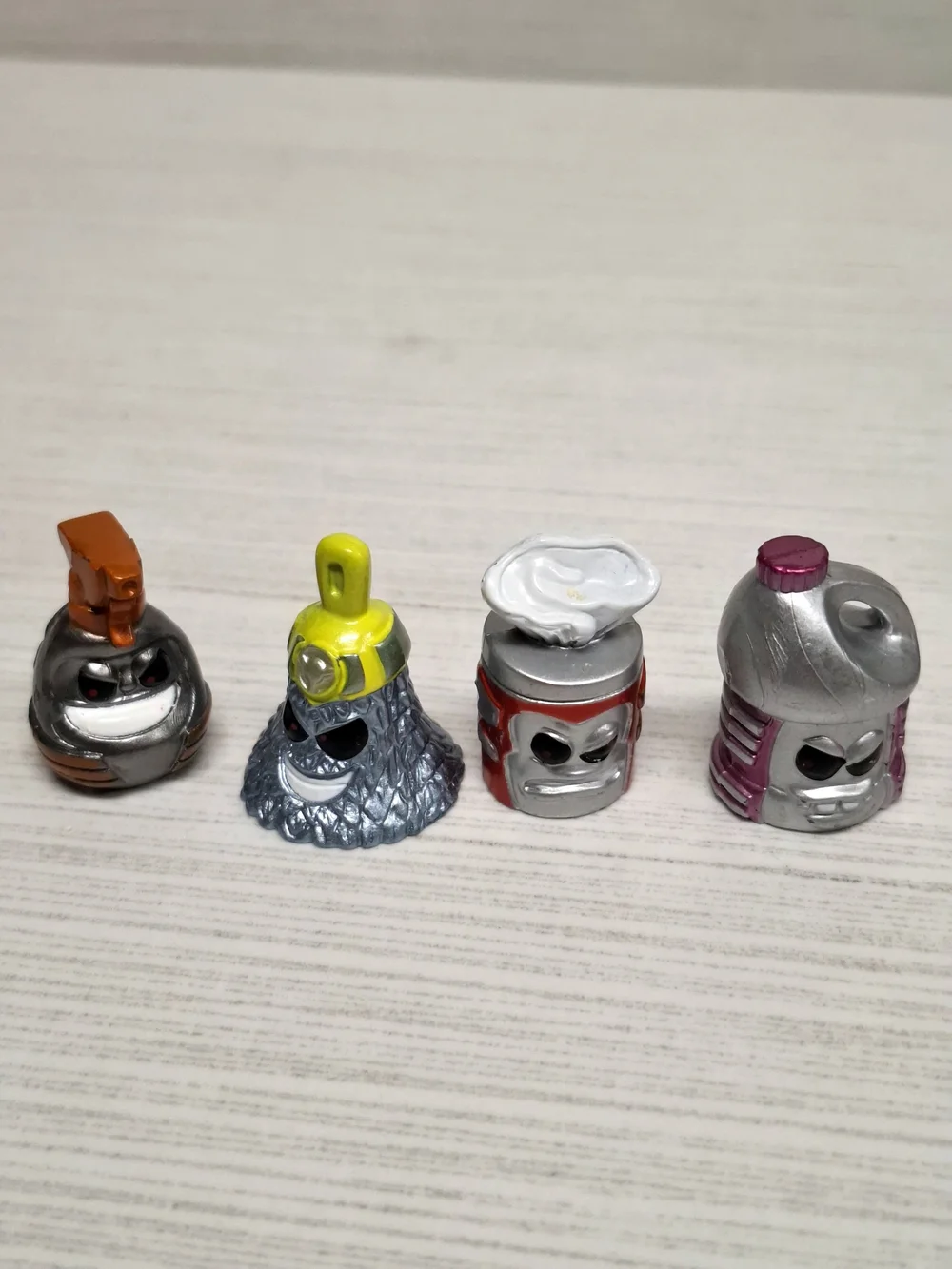 Grossery Gang S3 Putrid Power Clean Team Lot Mop Top Filth Buster Bin It Washout